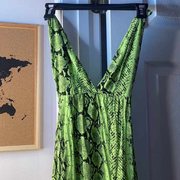 Slime 💚💚Mini DRESS - Picture 5 of 7